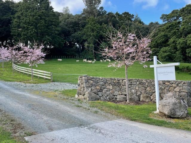 Highlander Farmstay - Cabins Whangarei Exterior photo